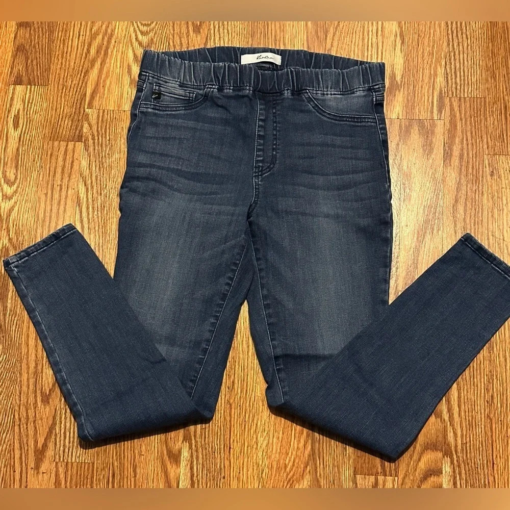 KanCan elastic waist jegging size 11
